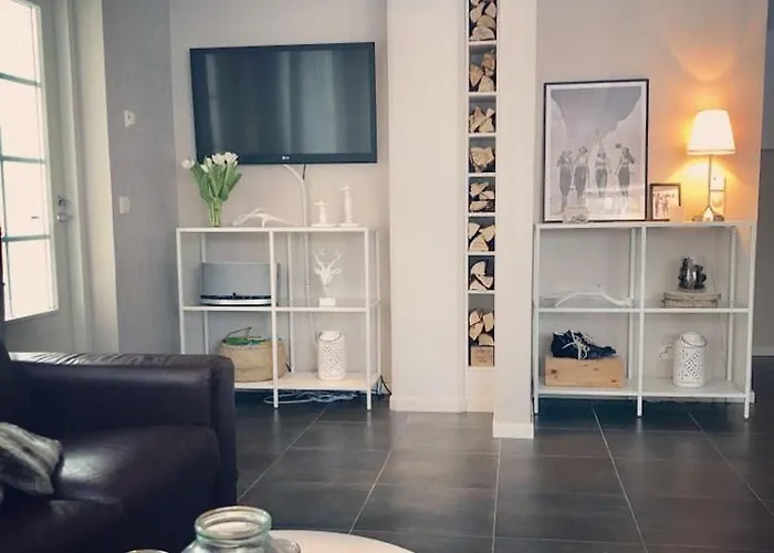 Levin Roelli 2 * Levi